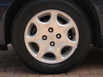 Peugeot 406